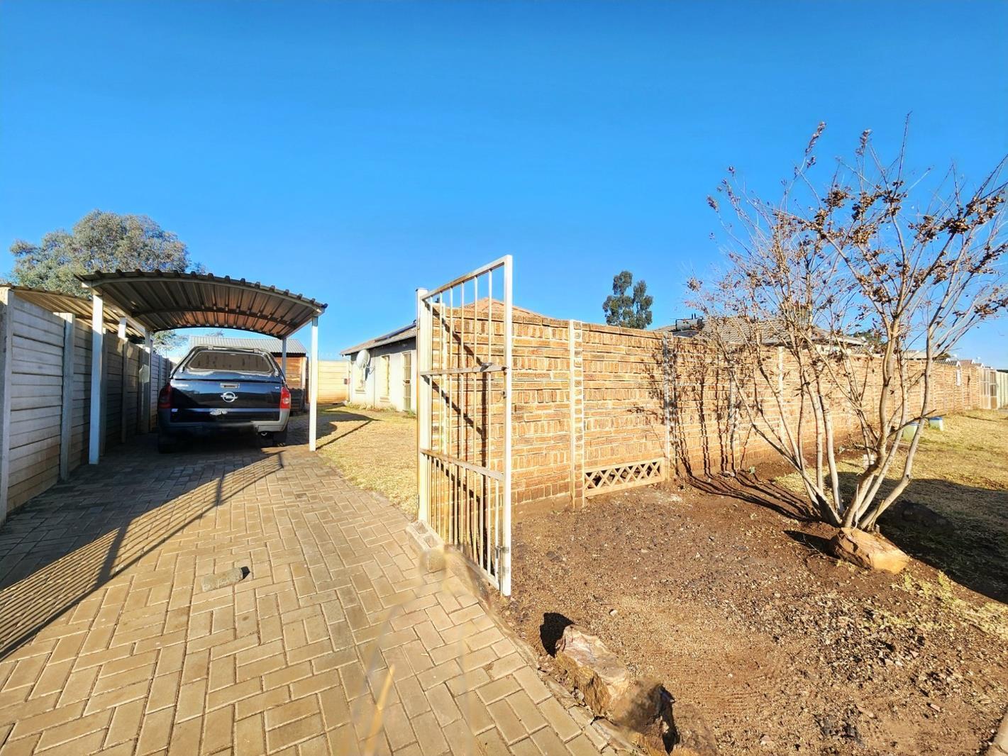 3 Bedroom House in Sky City