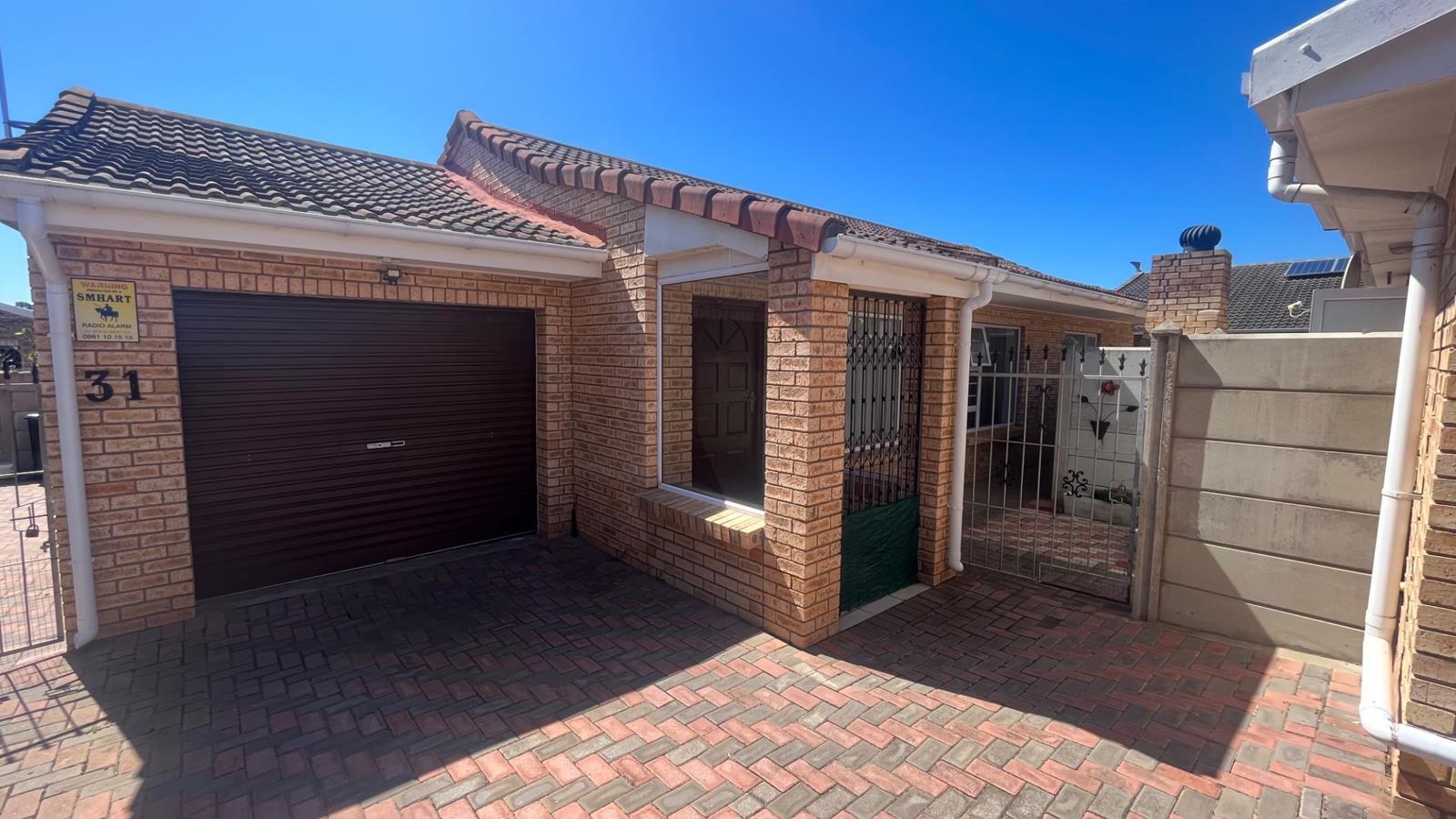 3 Bedroom House in Jeffreys Bay