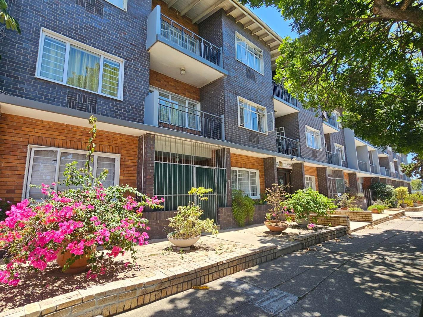 1 Bedroom Apartment in Richmond Hill