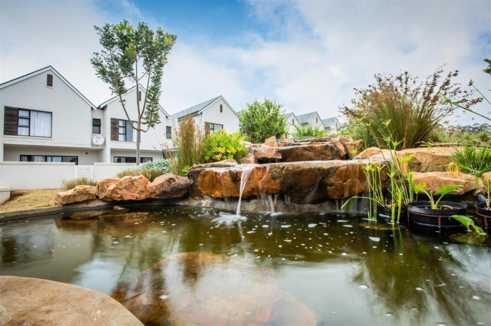 2 Bedroom House in Hillcrest Central