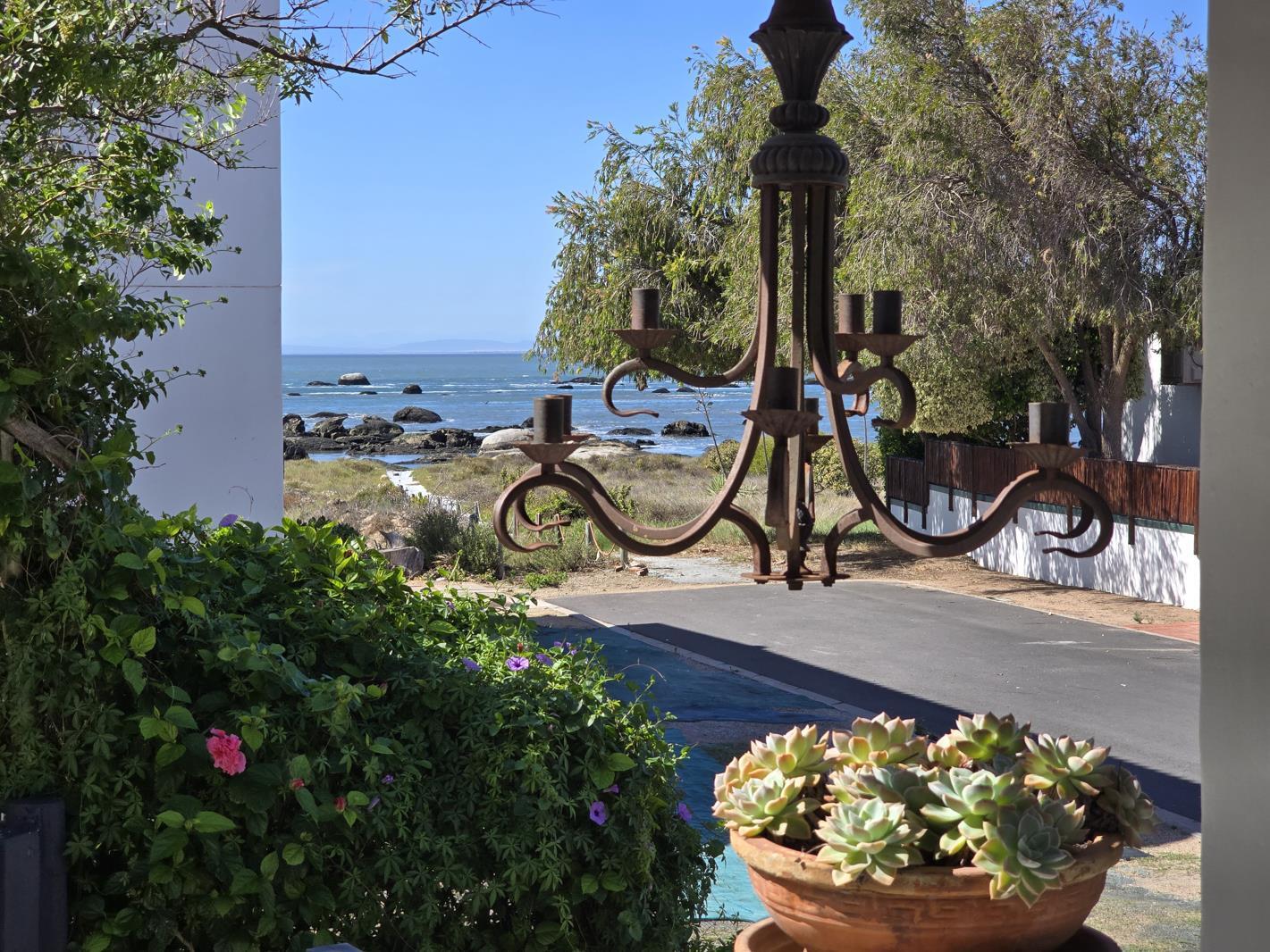 3 Bedroom House in St Helena Bay