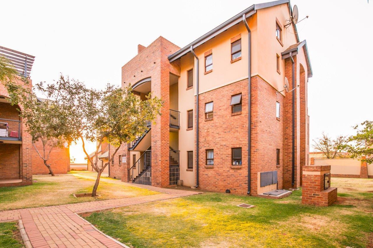 Studio Apartment in Halfway Gardens