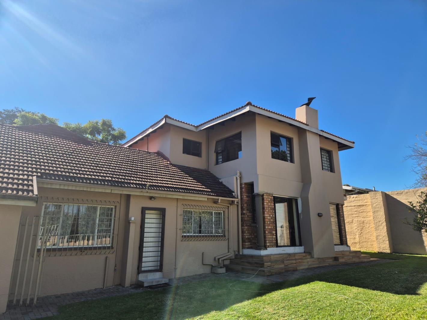 6 Bedroom House in Wendywood