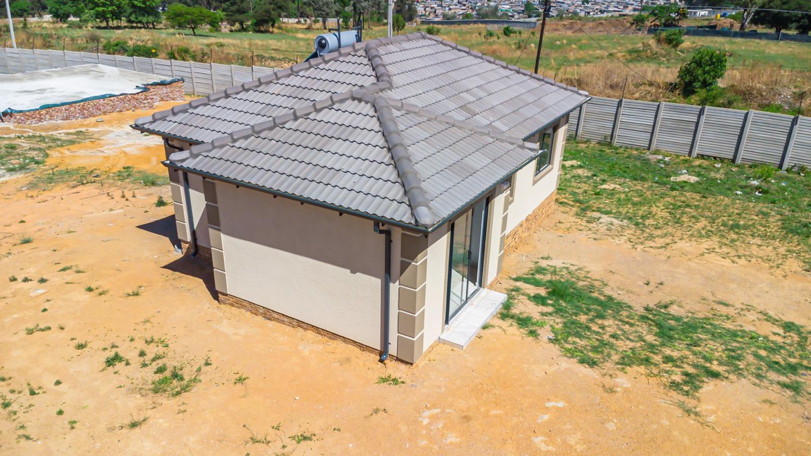 2 Bedroom House in Salfin