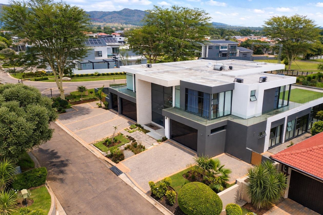 6 Bedroom House in The Islands Estate