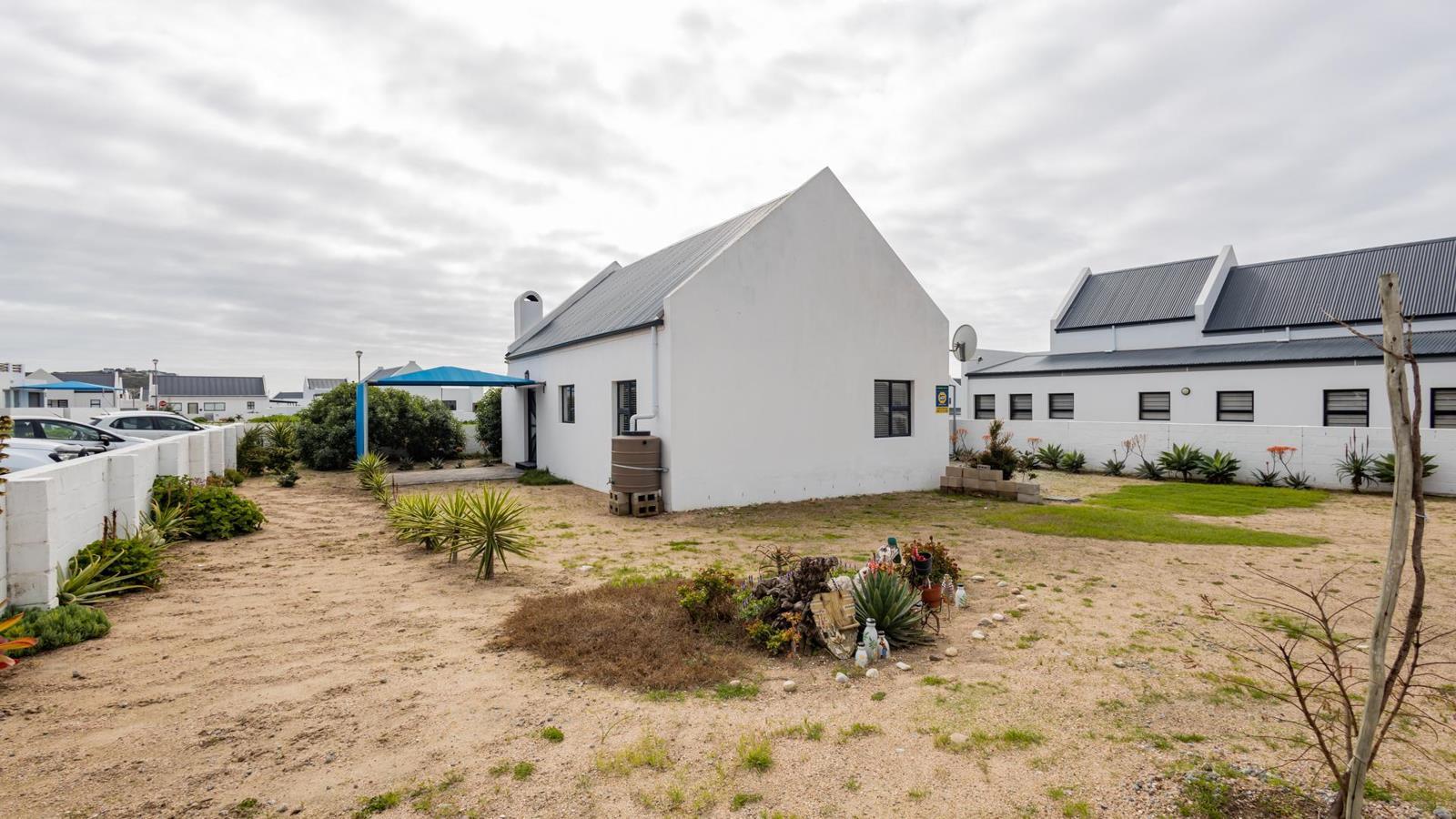 3 Bedroom House in St Helena Bay