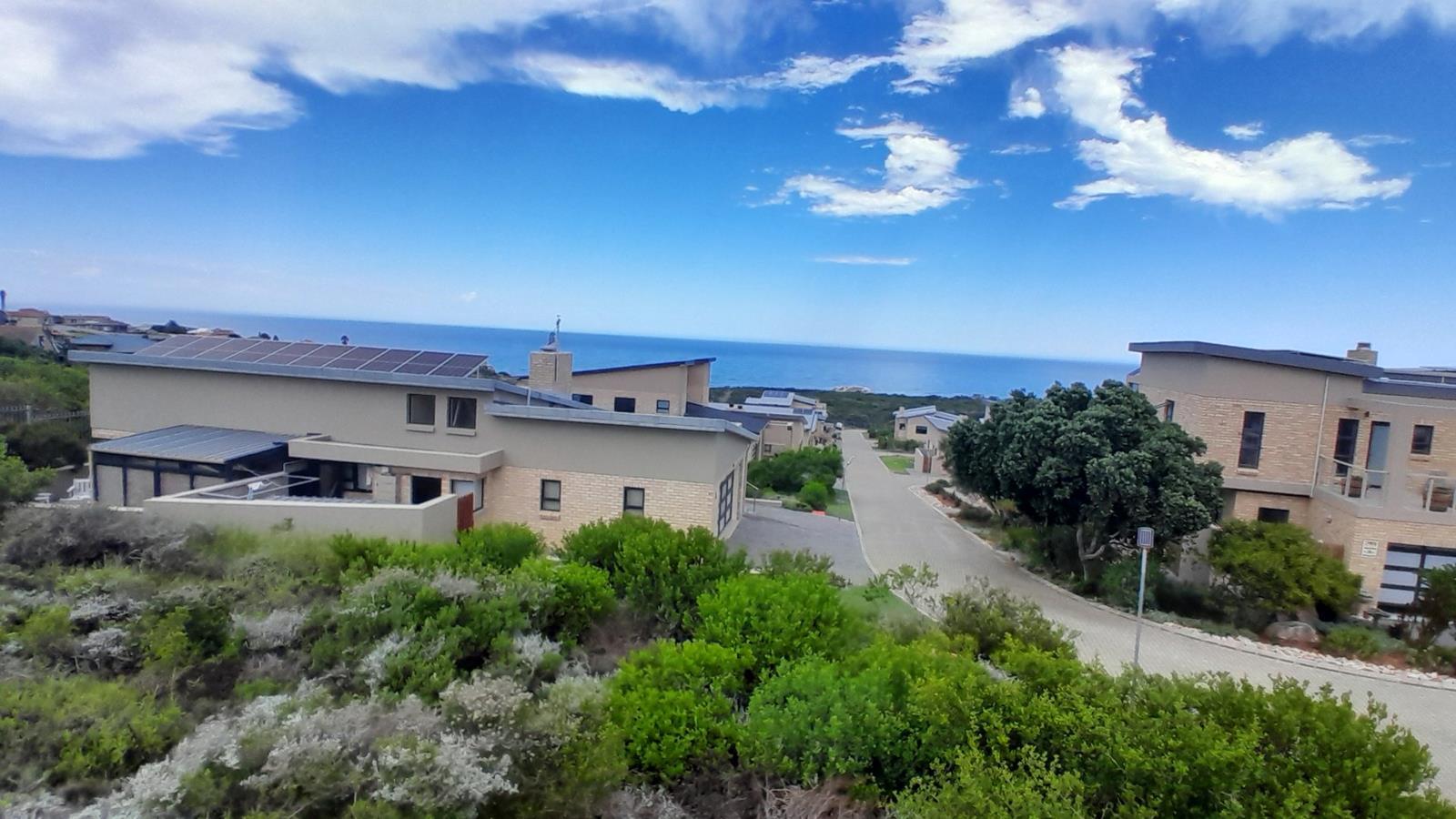 480 m² Land available in Dana Bay