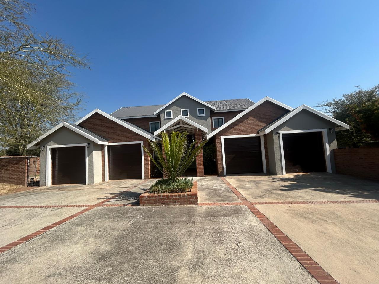 4 Bedroom House in Seasons Lifestyle Estate
