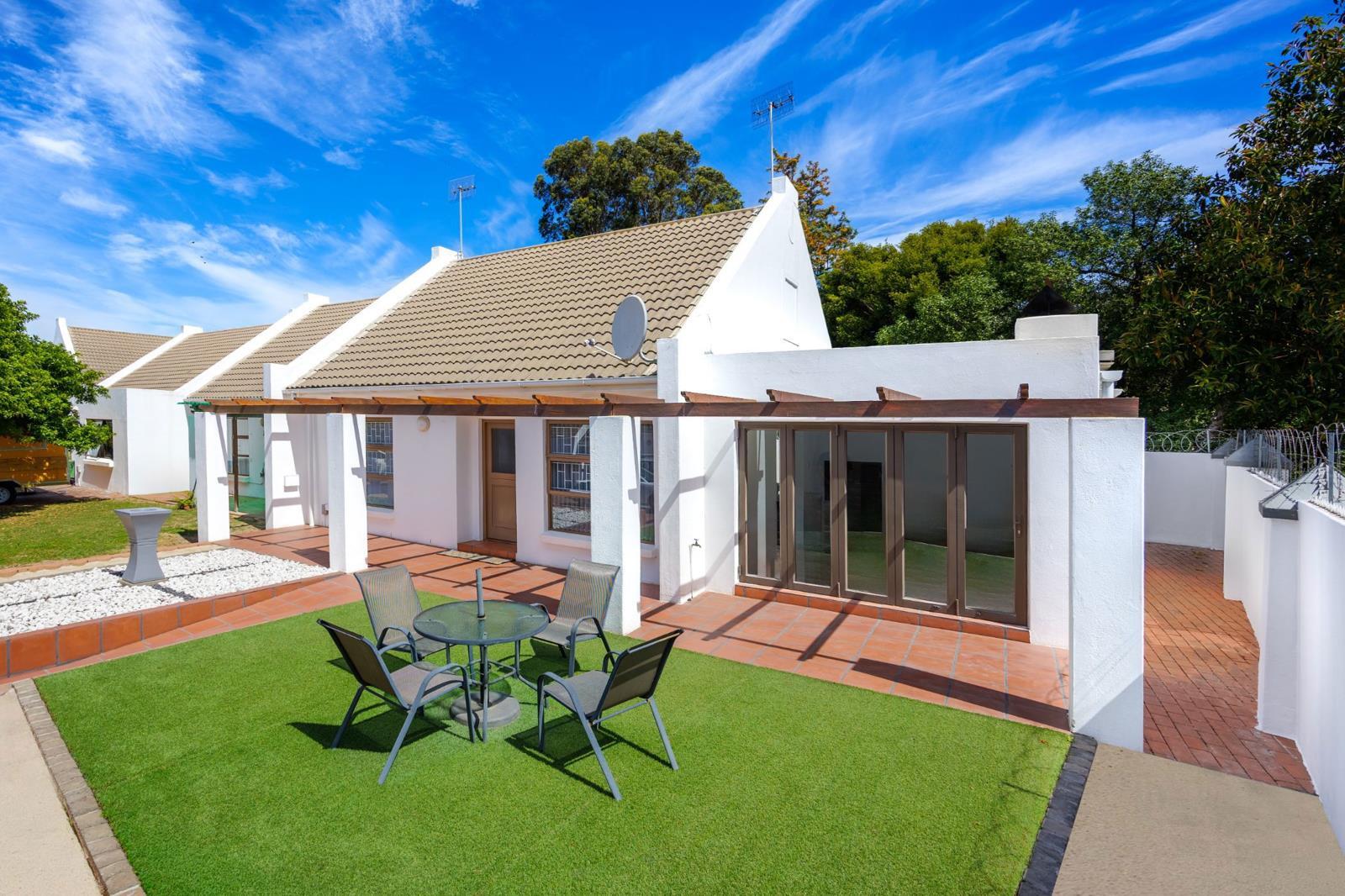 1 Bedroom House in Durbanville Central