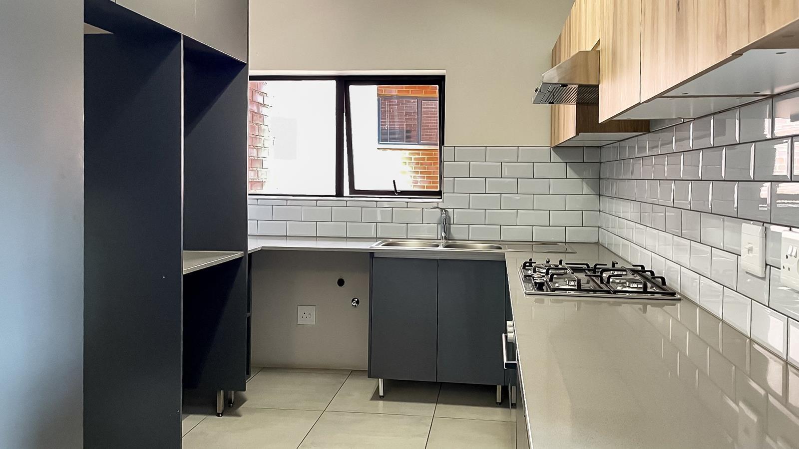 3 Bedroom Apartment in Waterfall