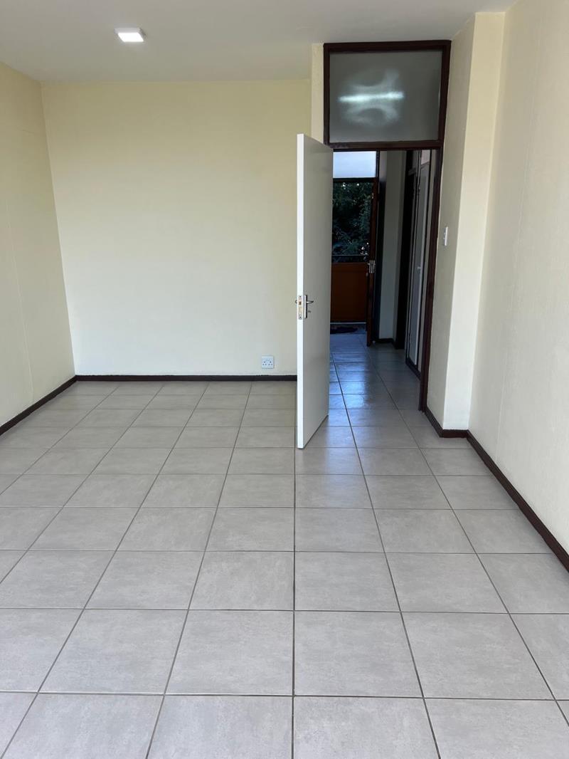 1.5 Bedroom Apartment in Sunnyside