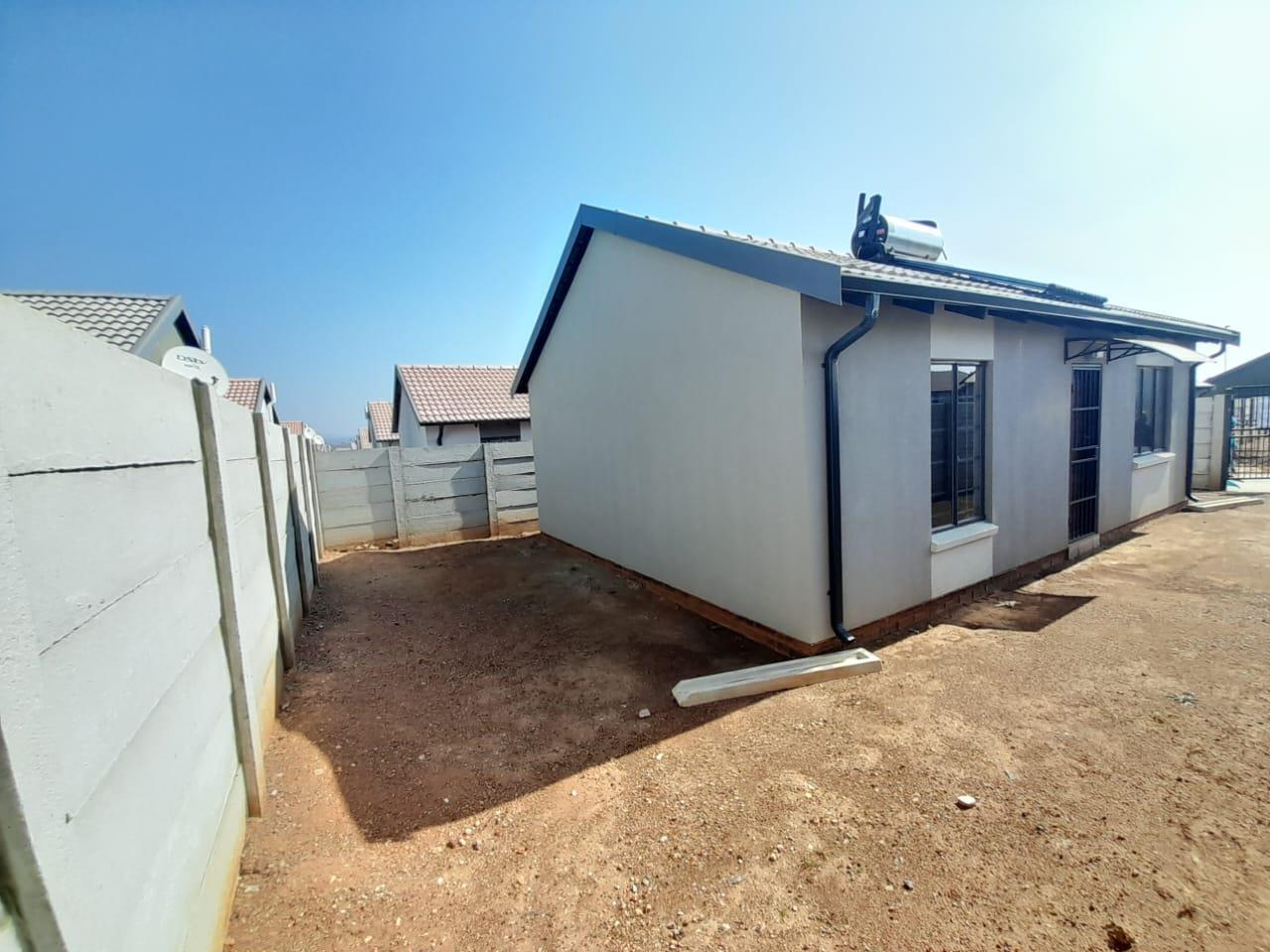 2 Bedroom House in Sky City