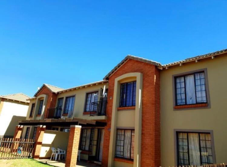 2 Bedroom Apartment in Bayswater