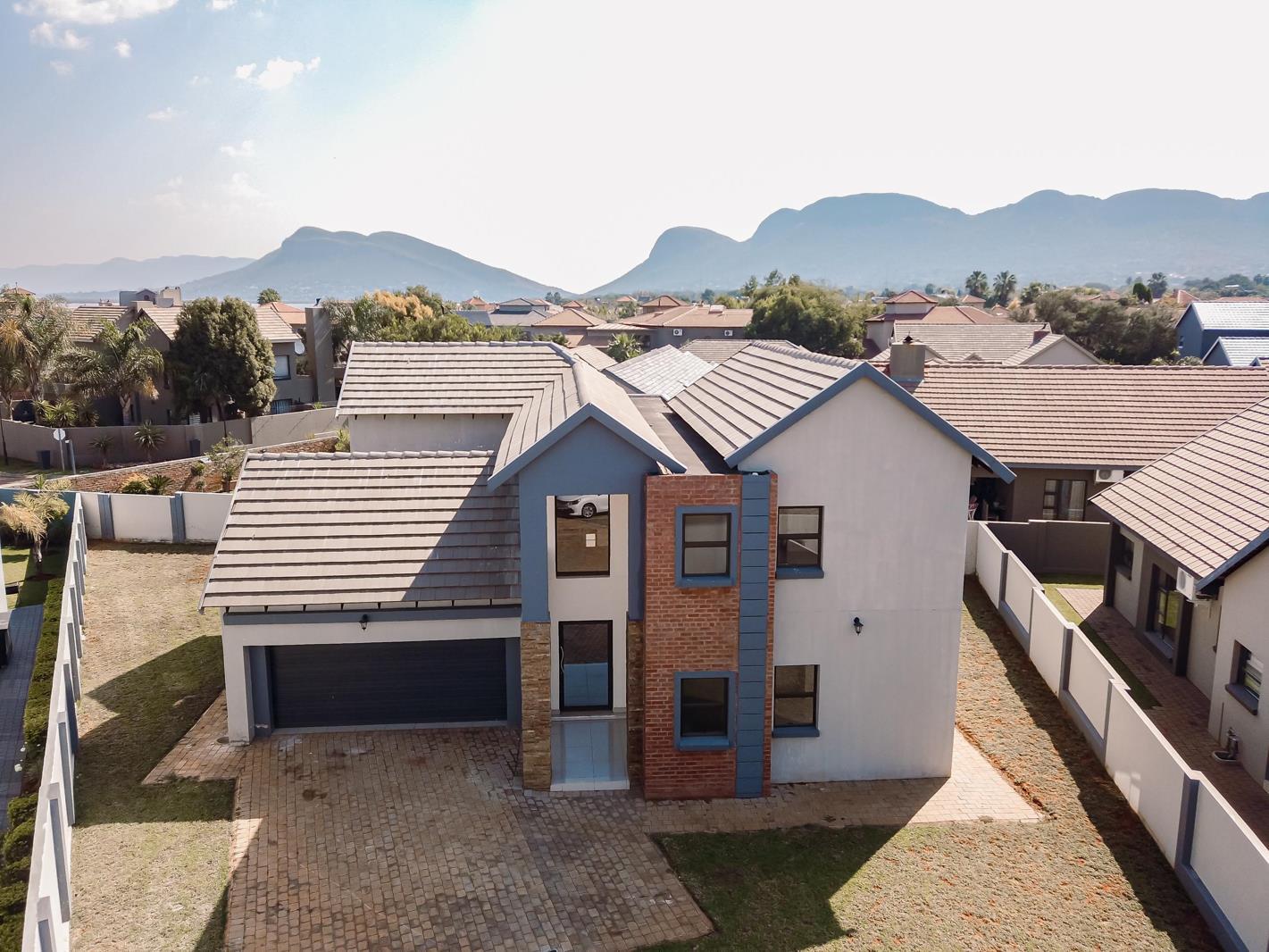 4 Bedroom Townhouse in Melodie