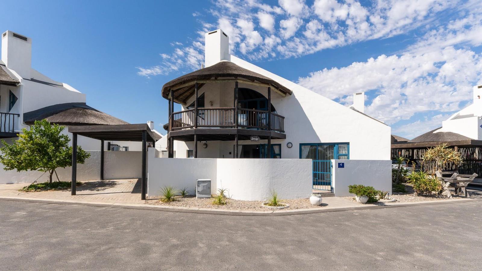3 Bedroom House in Dwarskersbos