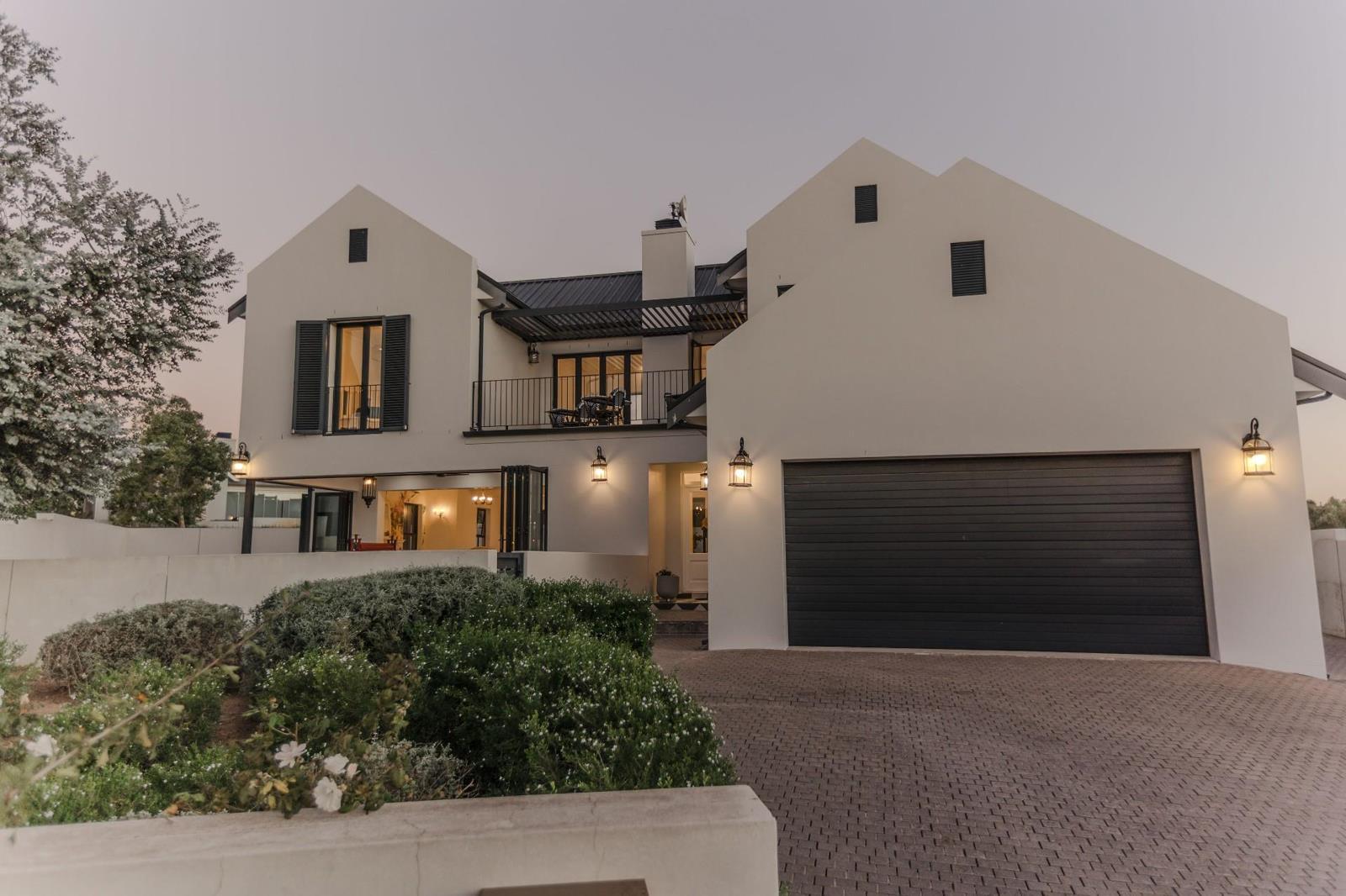 4 Bedroom House in Graanendal