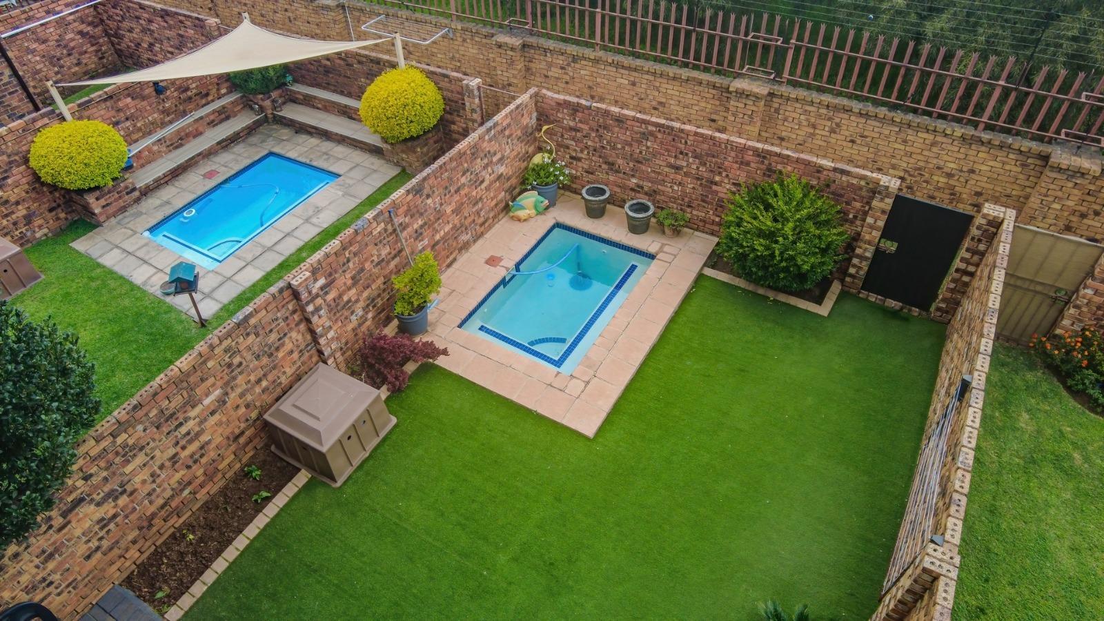 3 Bedroom Townhouse in Brackenhurst