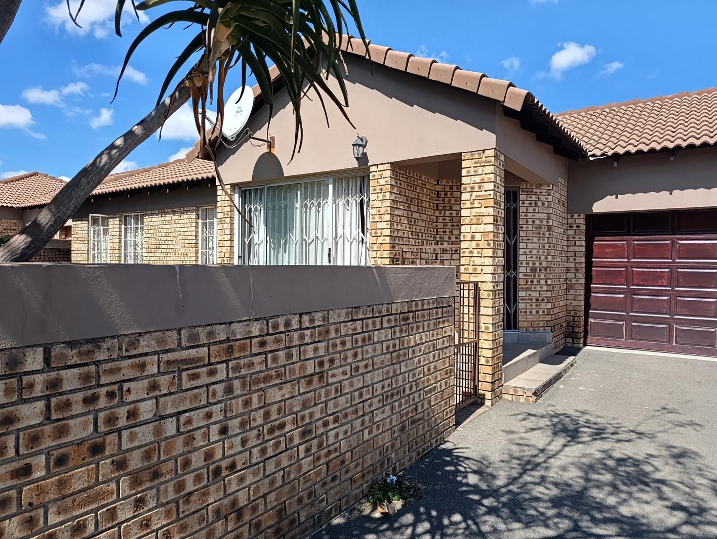 3 Bedroom House in Kyalami Hills