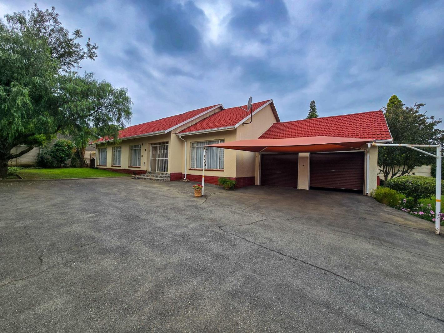 4 Bedroom House in Greenhills