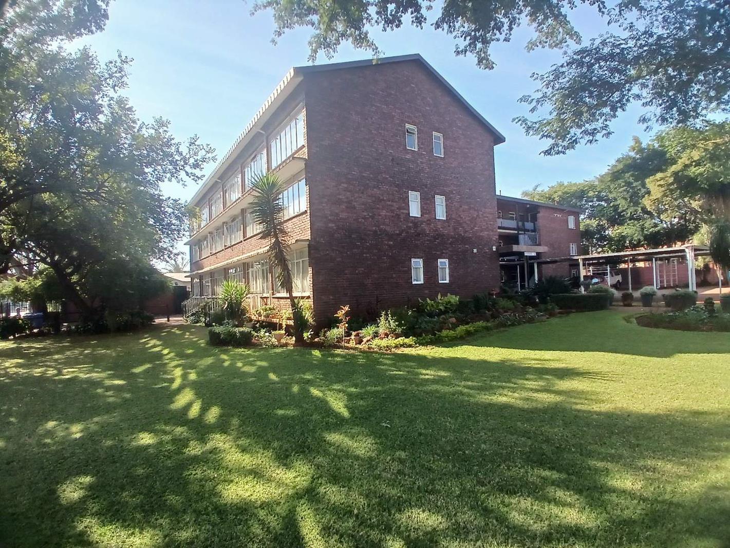 1.5 Bedroom Apartment in Annlin