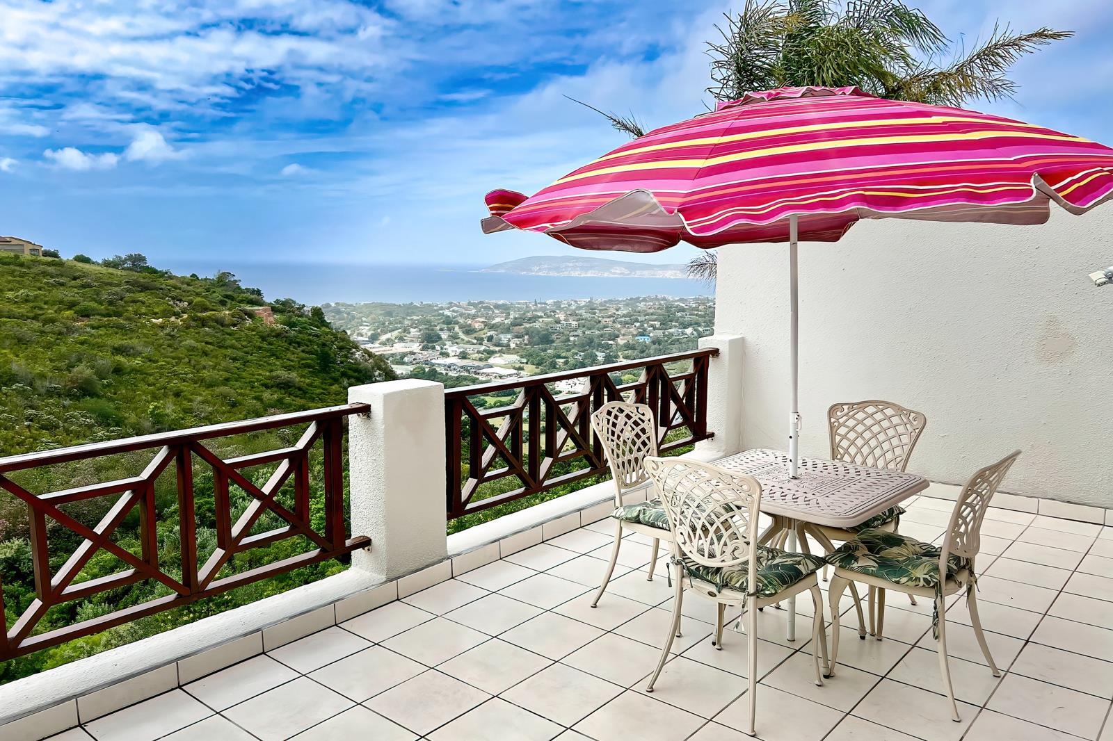 3 Bedroom Townhouse in Plettenberg Bay Outlying