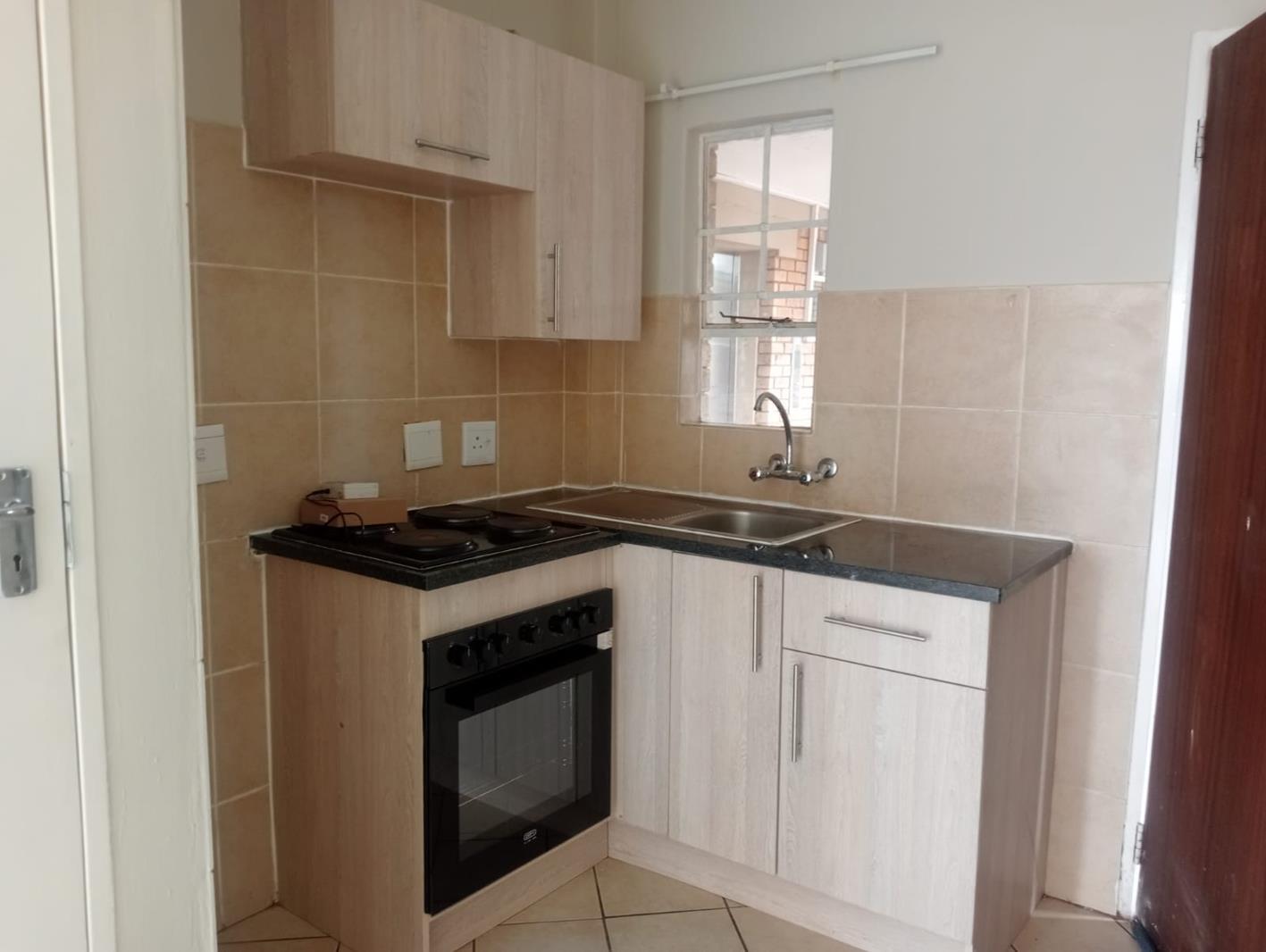 Studio Apartment in Karenpark