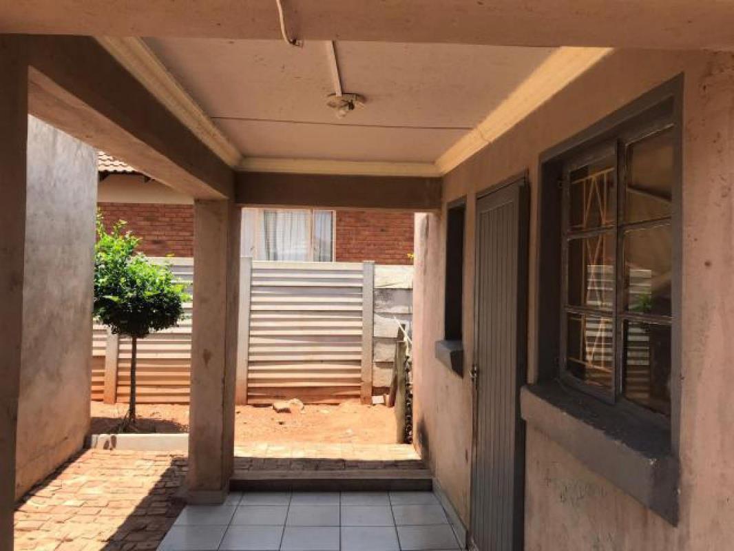 2 Bedroom House in Flora Park
