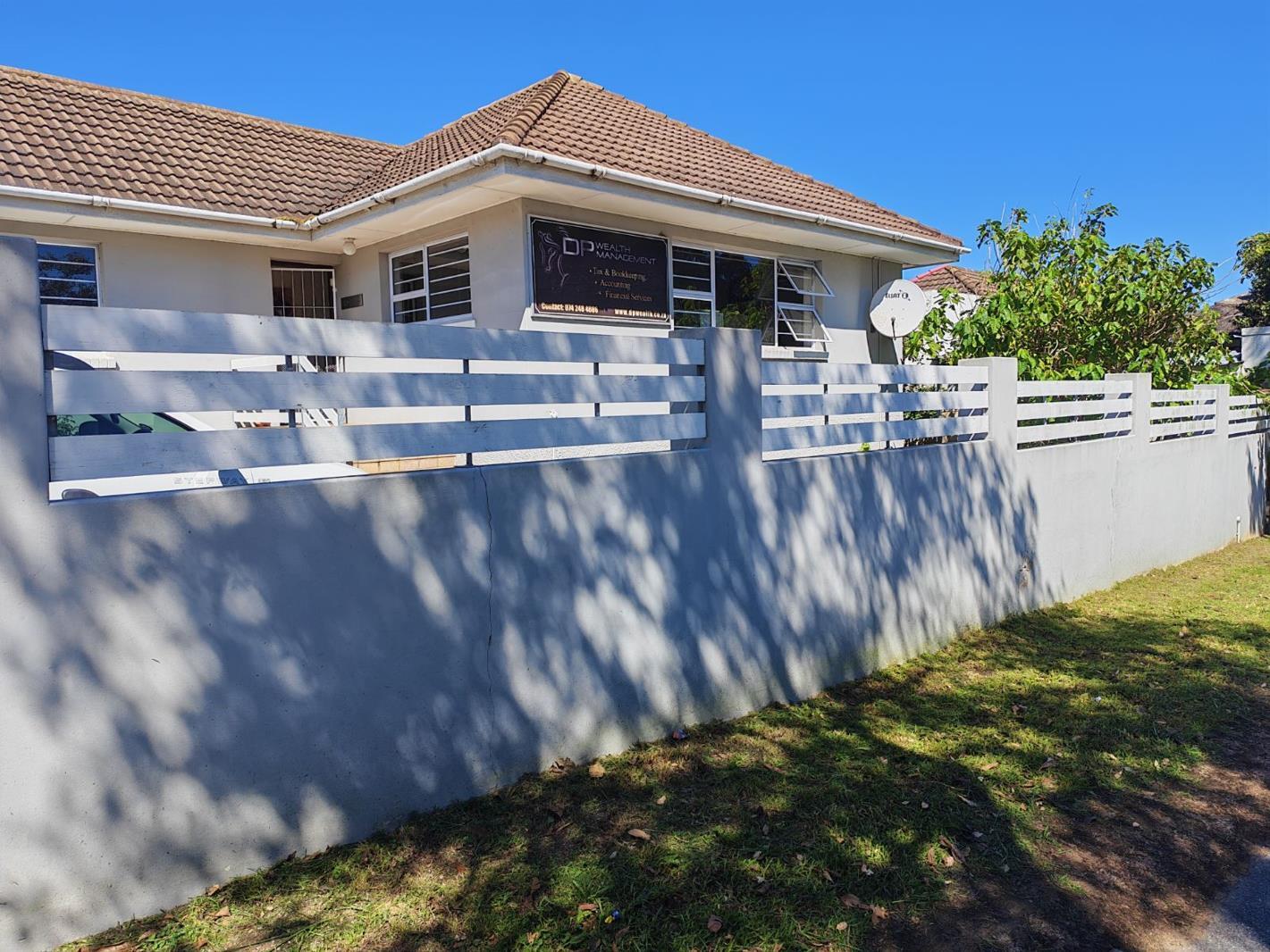 2 Bedroom House in Newton Park