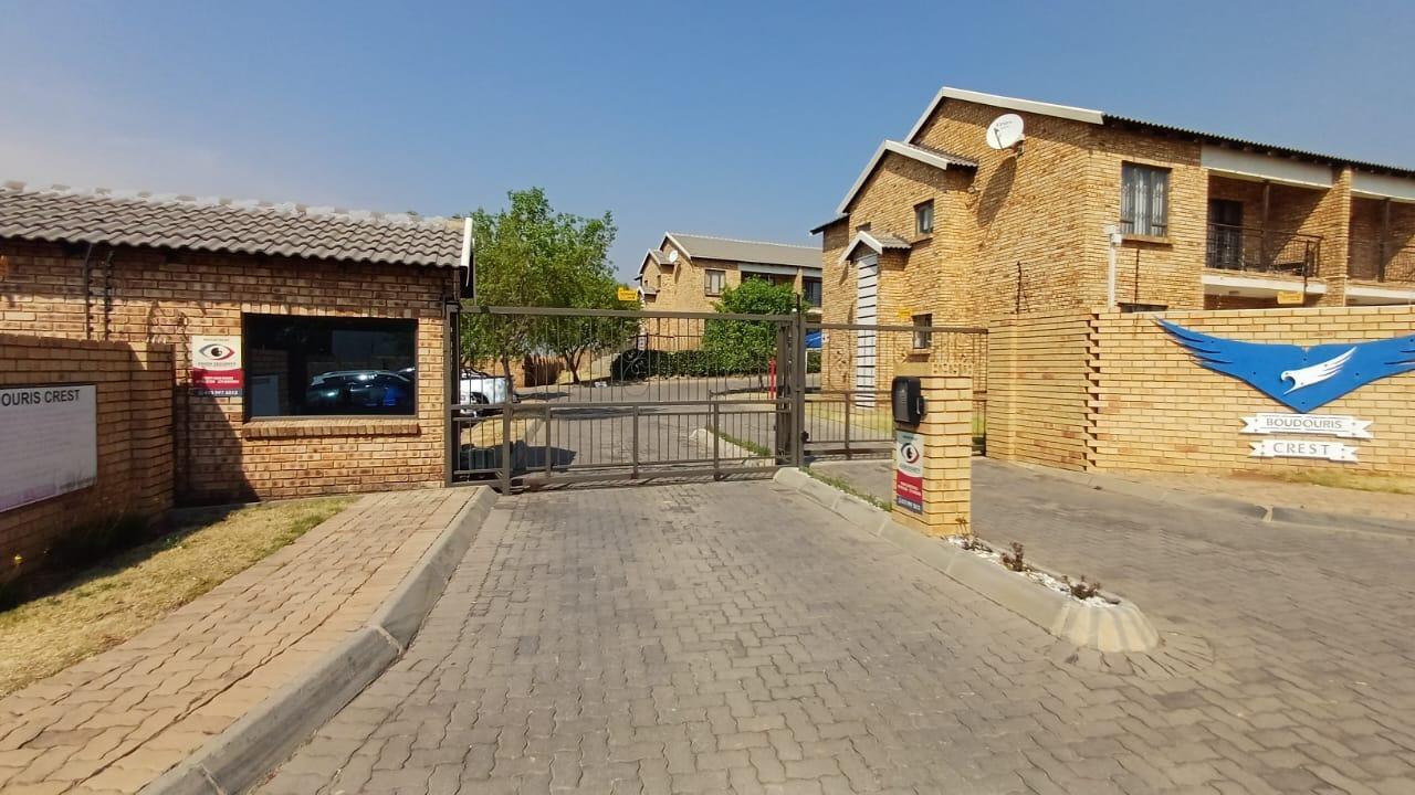2 Bedroom Apartment in Southcrest