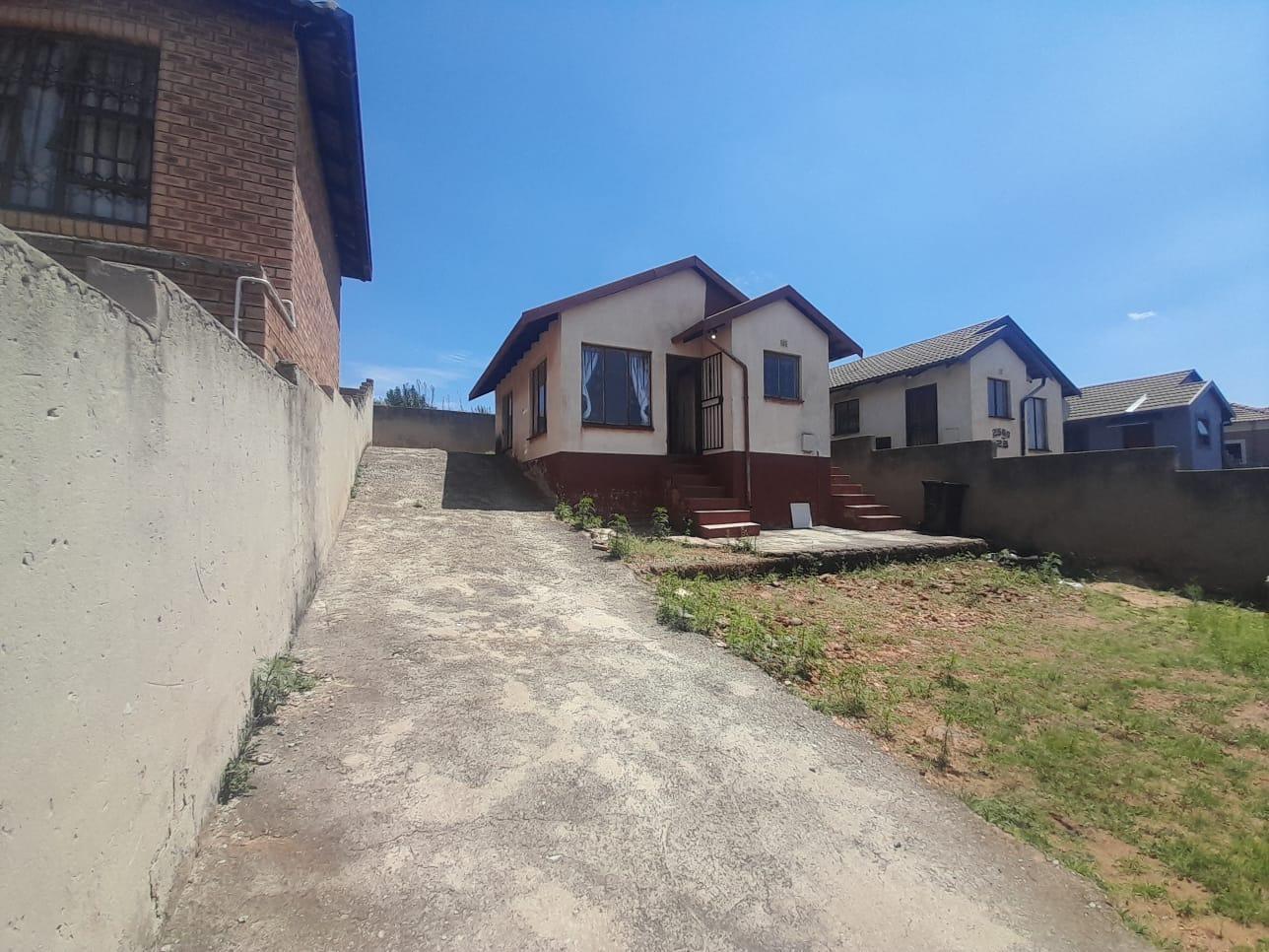 2 Bedroom House in Naturena