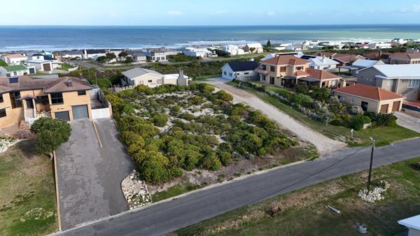 1 020 m² Land available in Struisbaai