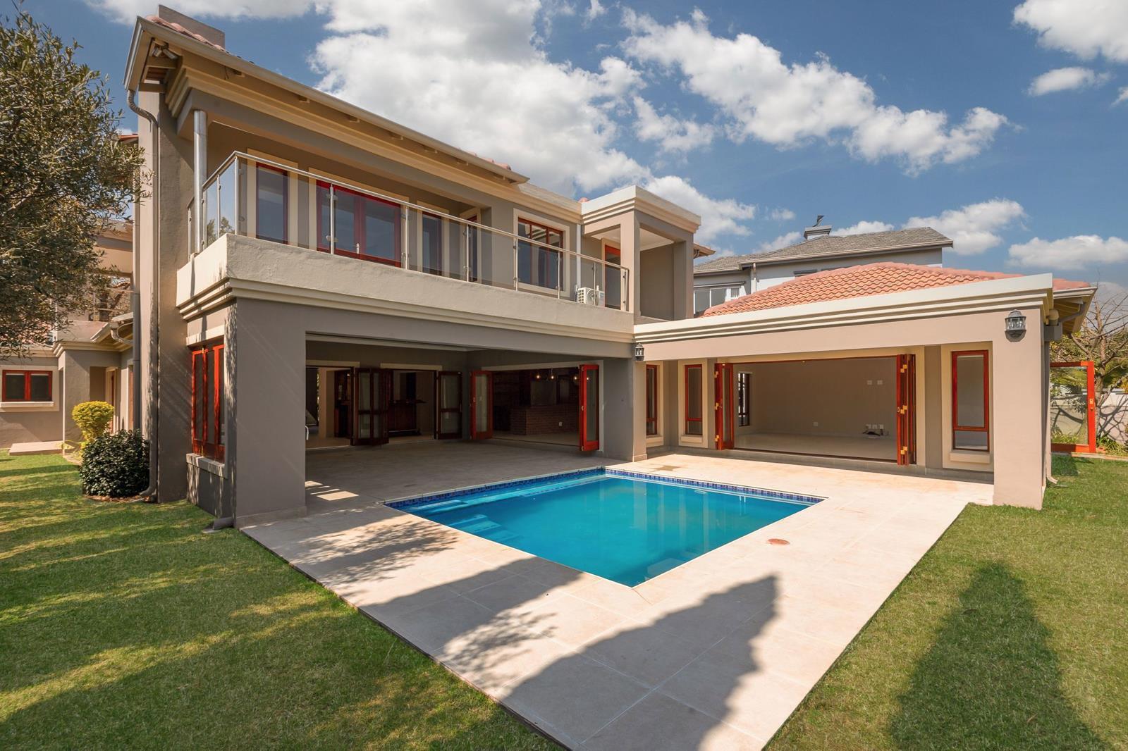 4 Bedroom House in Eagle Canyon Golf Estate