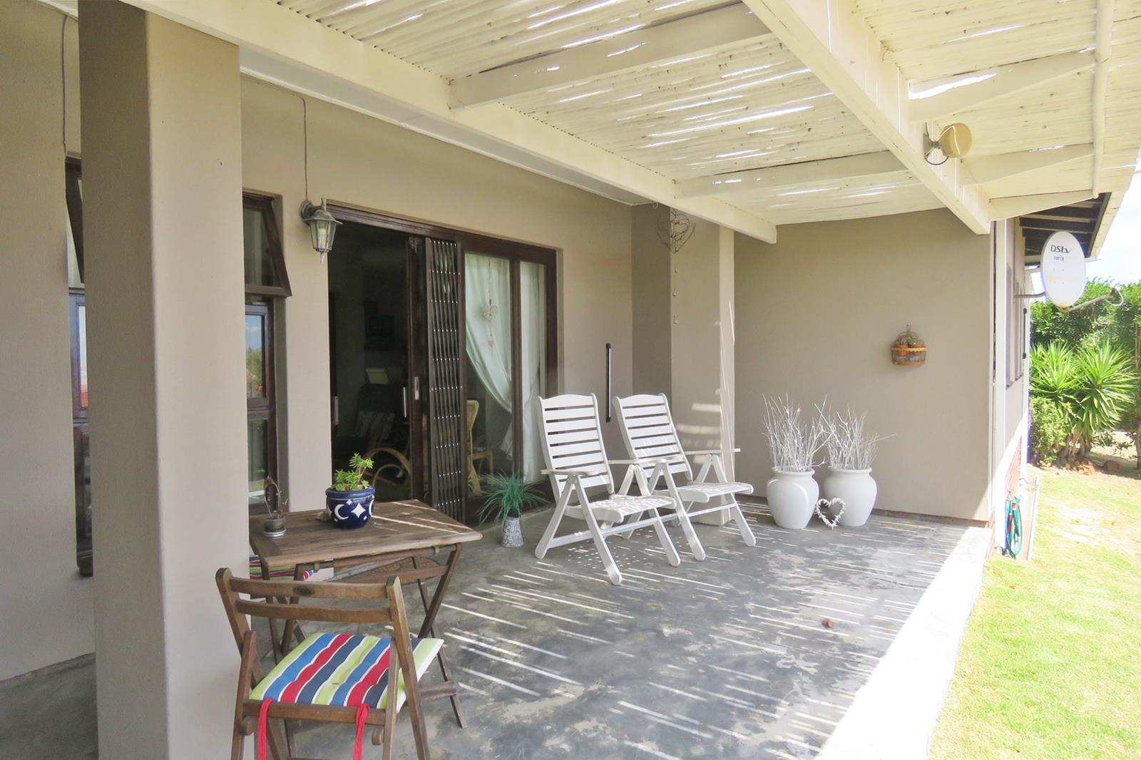 4 Bedroom House in Bredasdorp