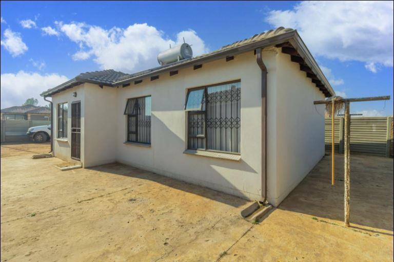 3 Bedroom Simplex in Benoni CBD