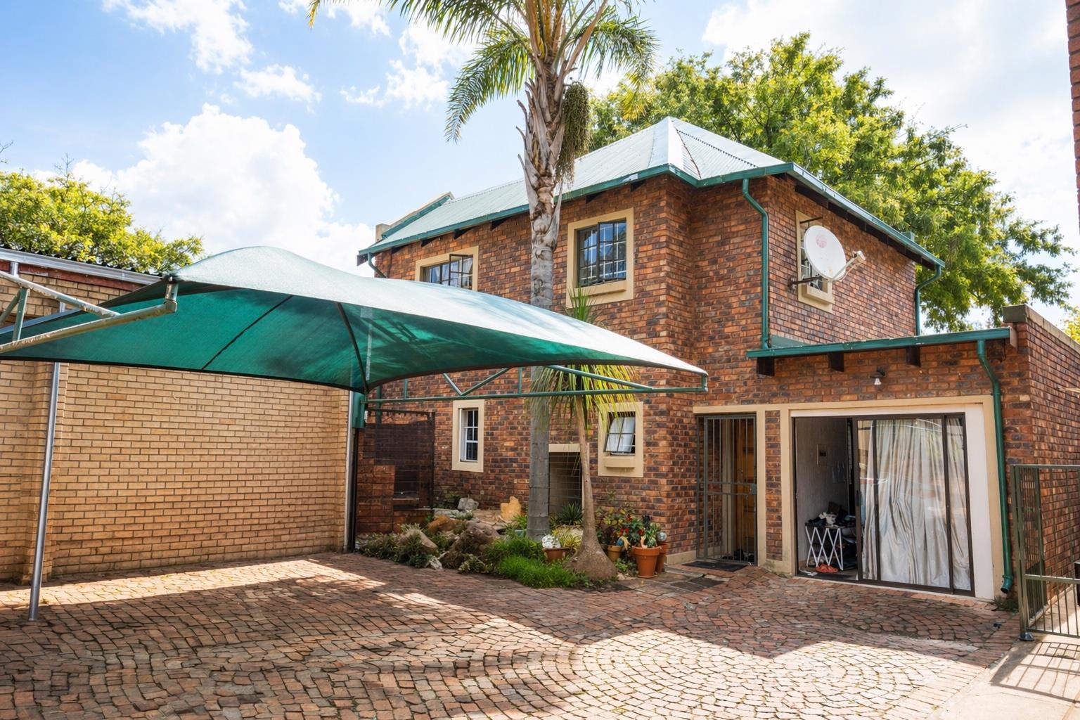 2 Bedroom House in Equestria