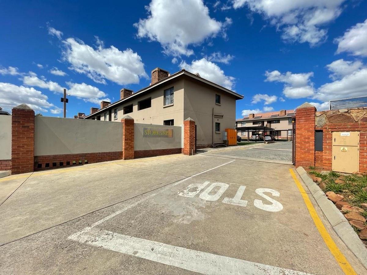 3 Bedroom Townhouse in Albertsdal