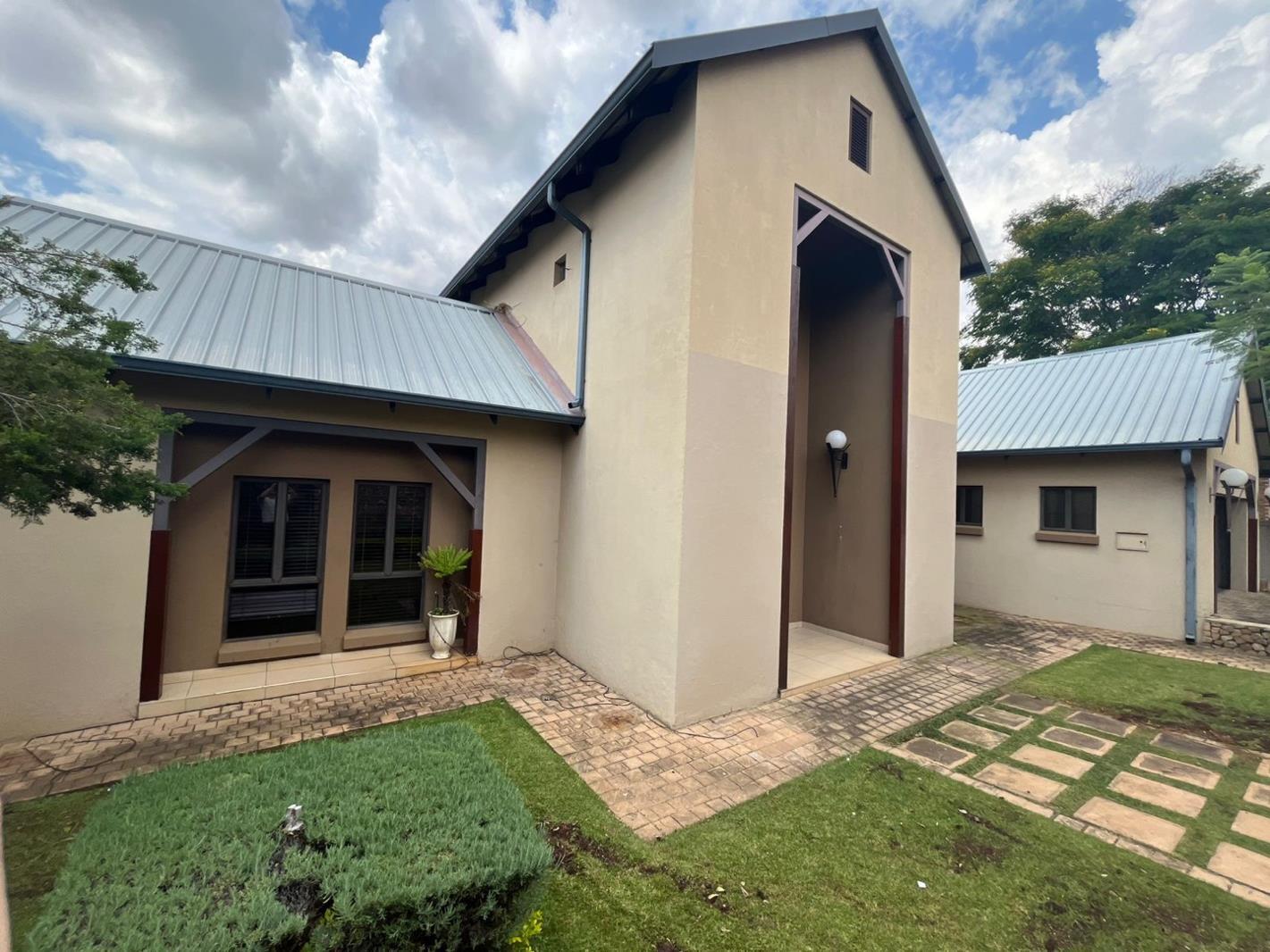 4 Bedroom House in Midstream Estate