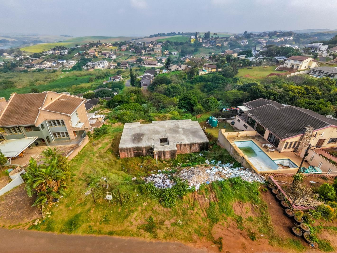 1 454 m² Land available in La Mercy