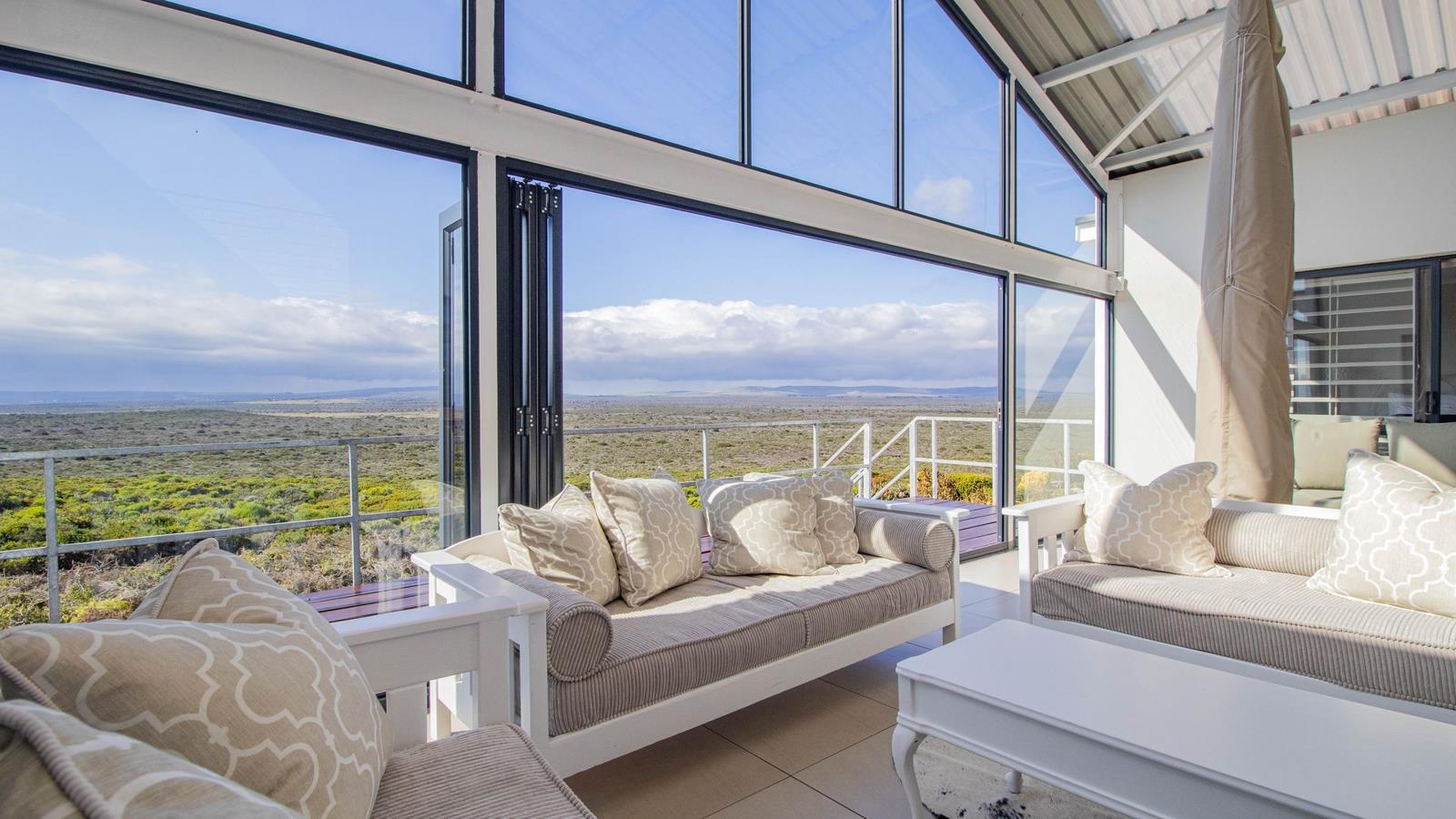 5 Bedroom House in Yzerfontein