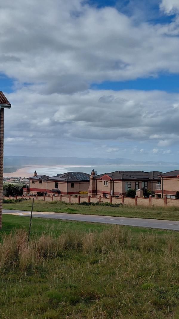 600 m² Land available in Wavecrest