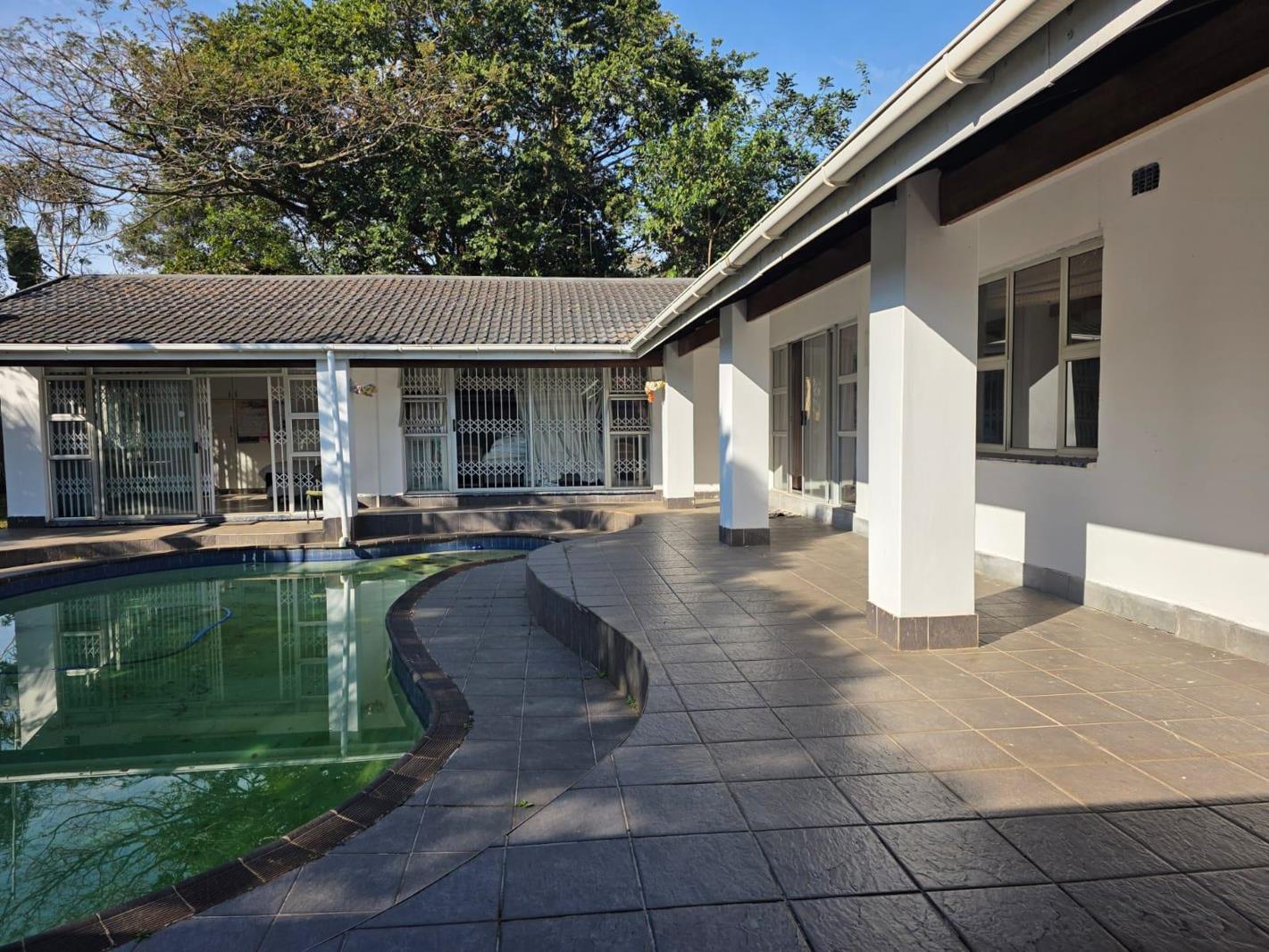 7 Bedroom House in Dawncliffe