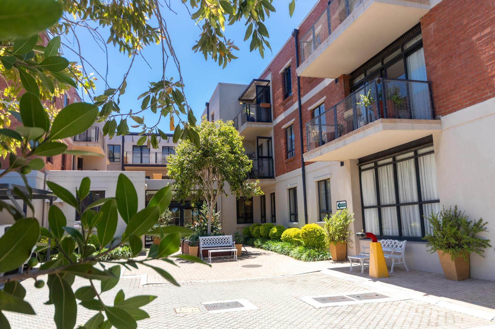 1 Bedroom Apartment in Pinelands