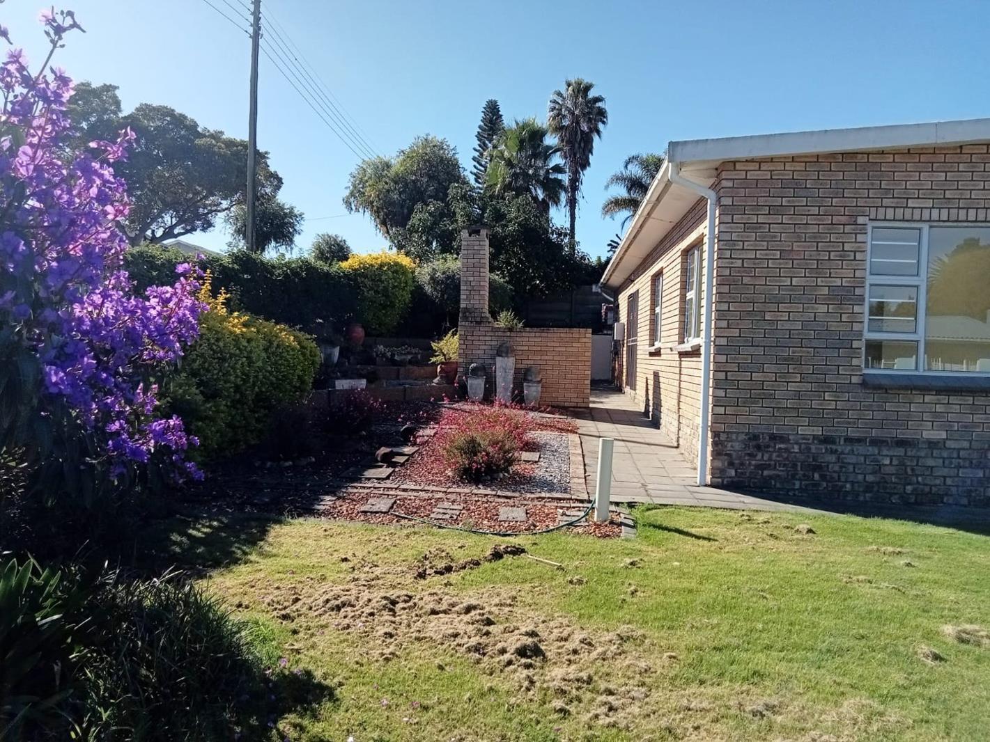 3 Bedroom House in Denneoord
