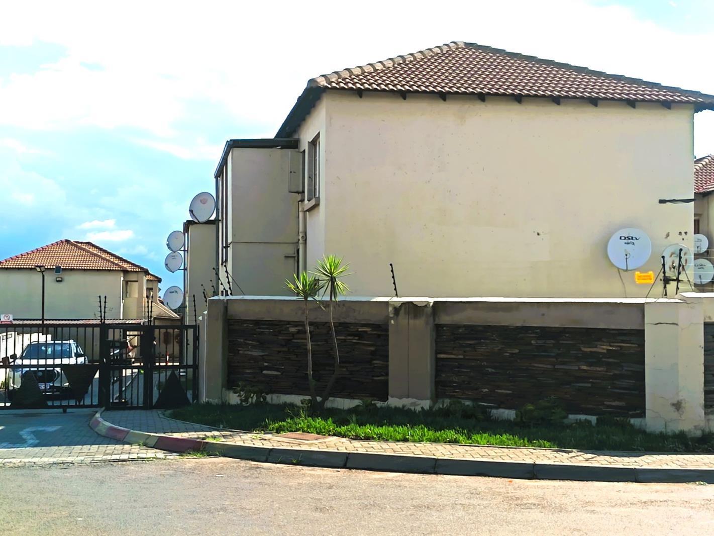 3 Bedroom Townhouse in Elspark