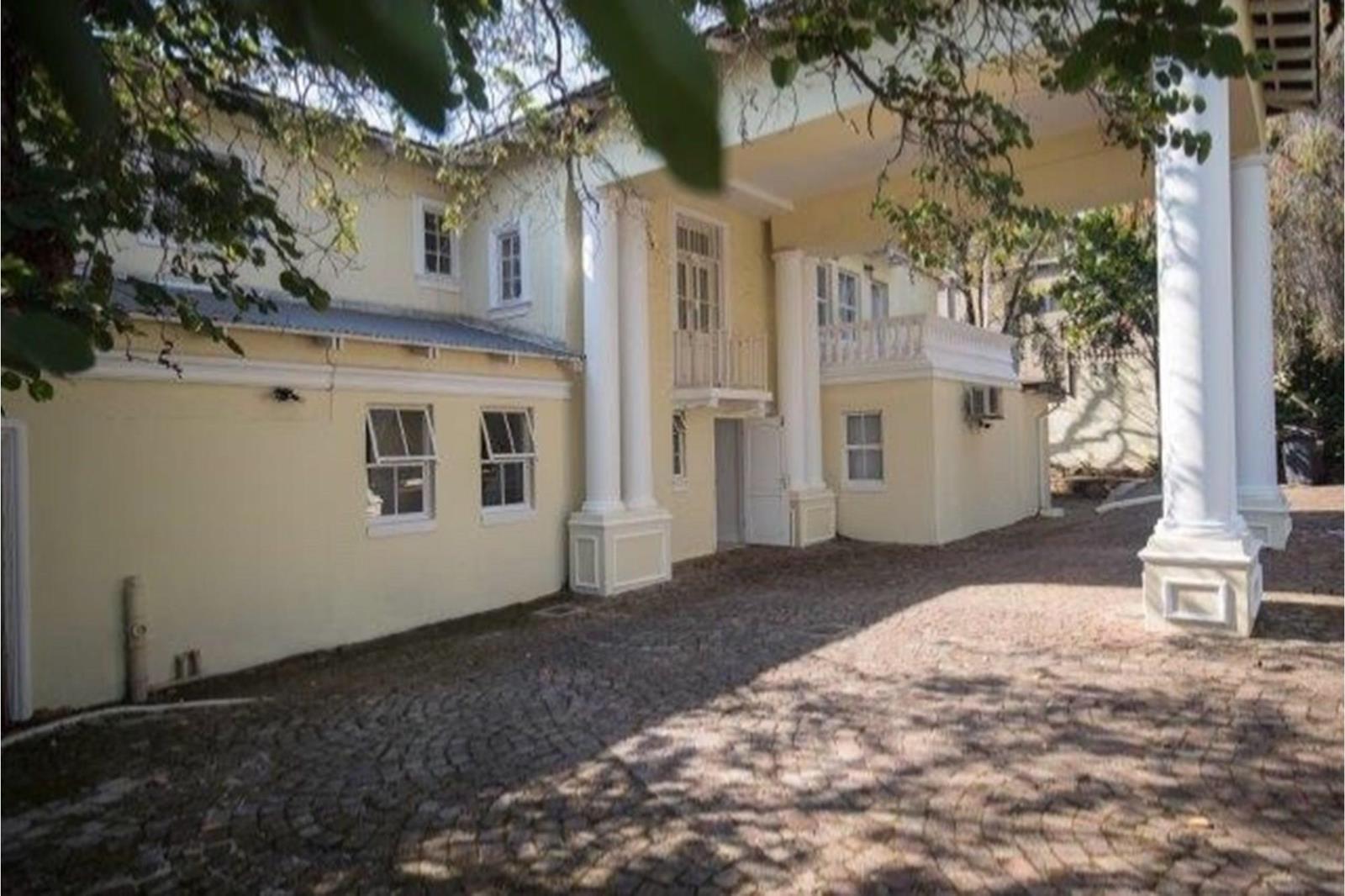 12 Bedroom House in Brooklyn