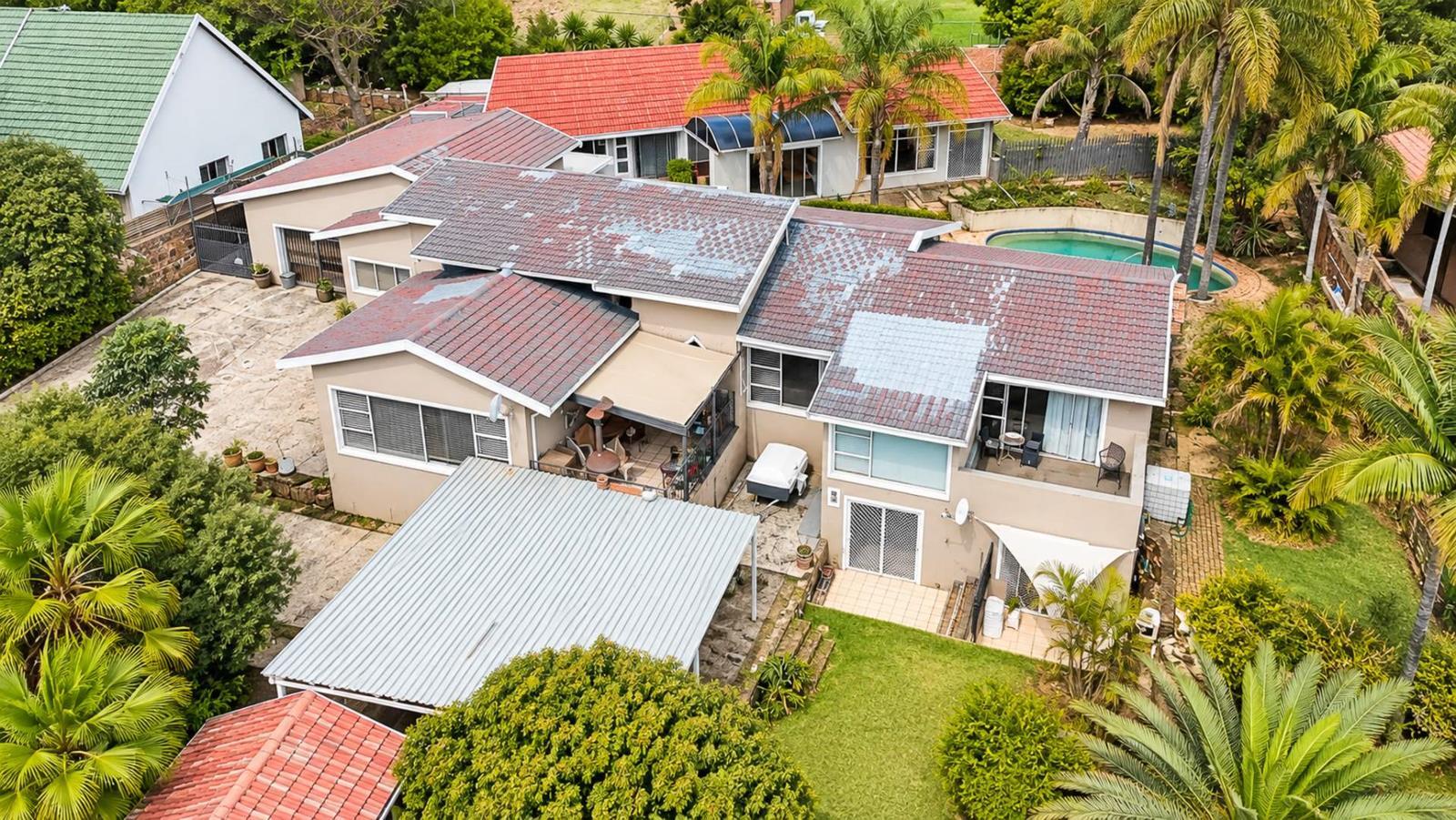 10 Bedroom House in Waterkloof Glen