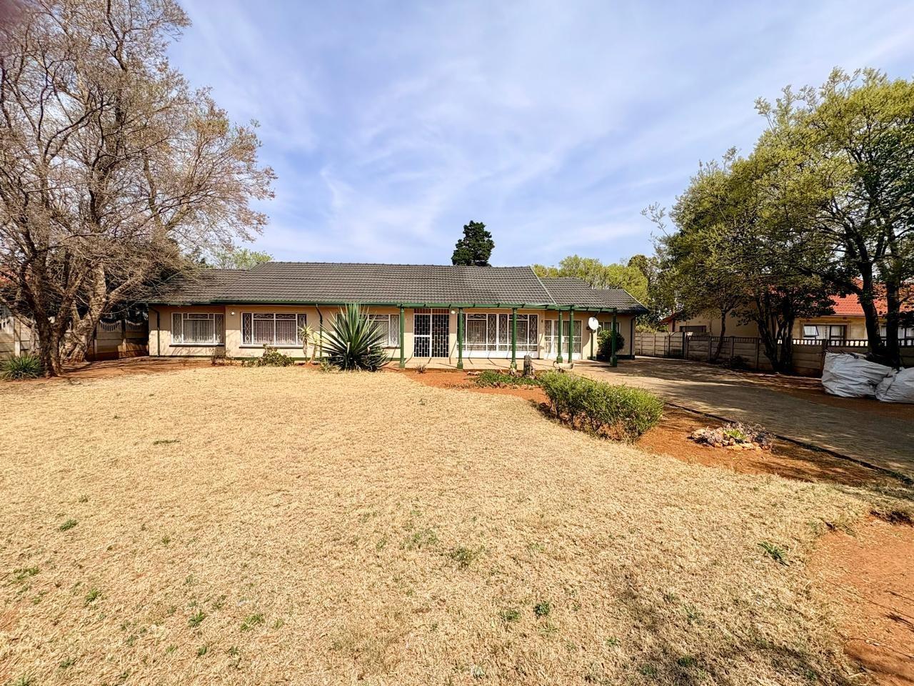 4 Bedroom House in Westonaria