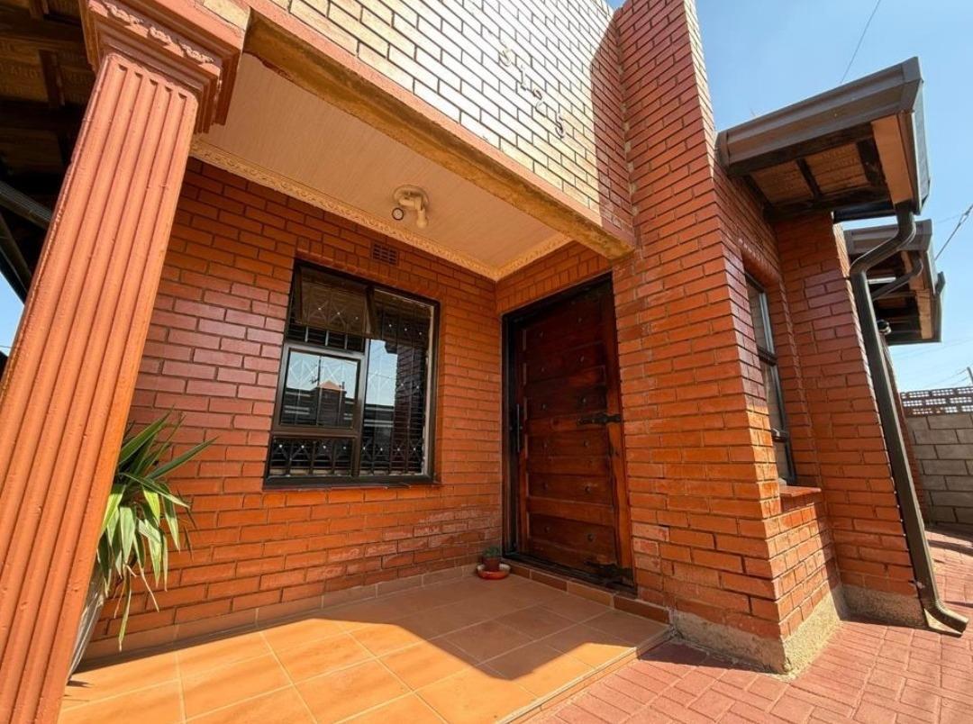 3 Bedroom House in Mapetla