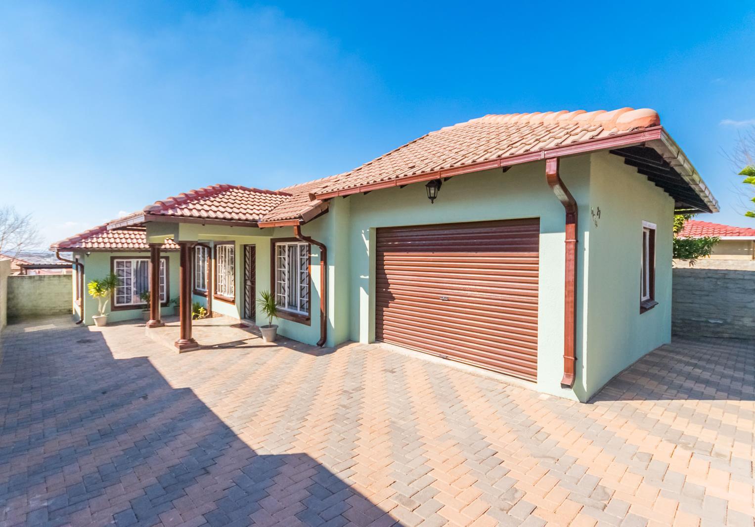 4 Bedroom House in Cosmo City