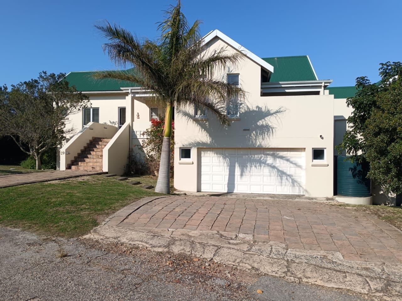 5 Bedroom House in Kleinemonde